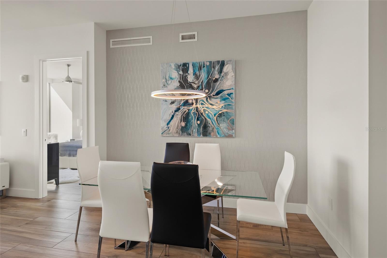 Image 15 of 94 For 1155 Gulfstream Avenue 1006