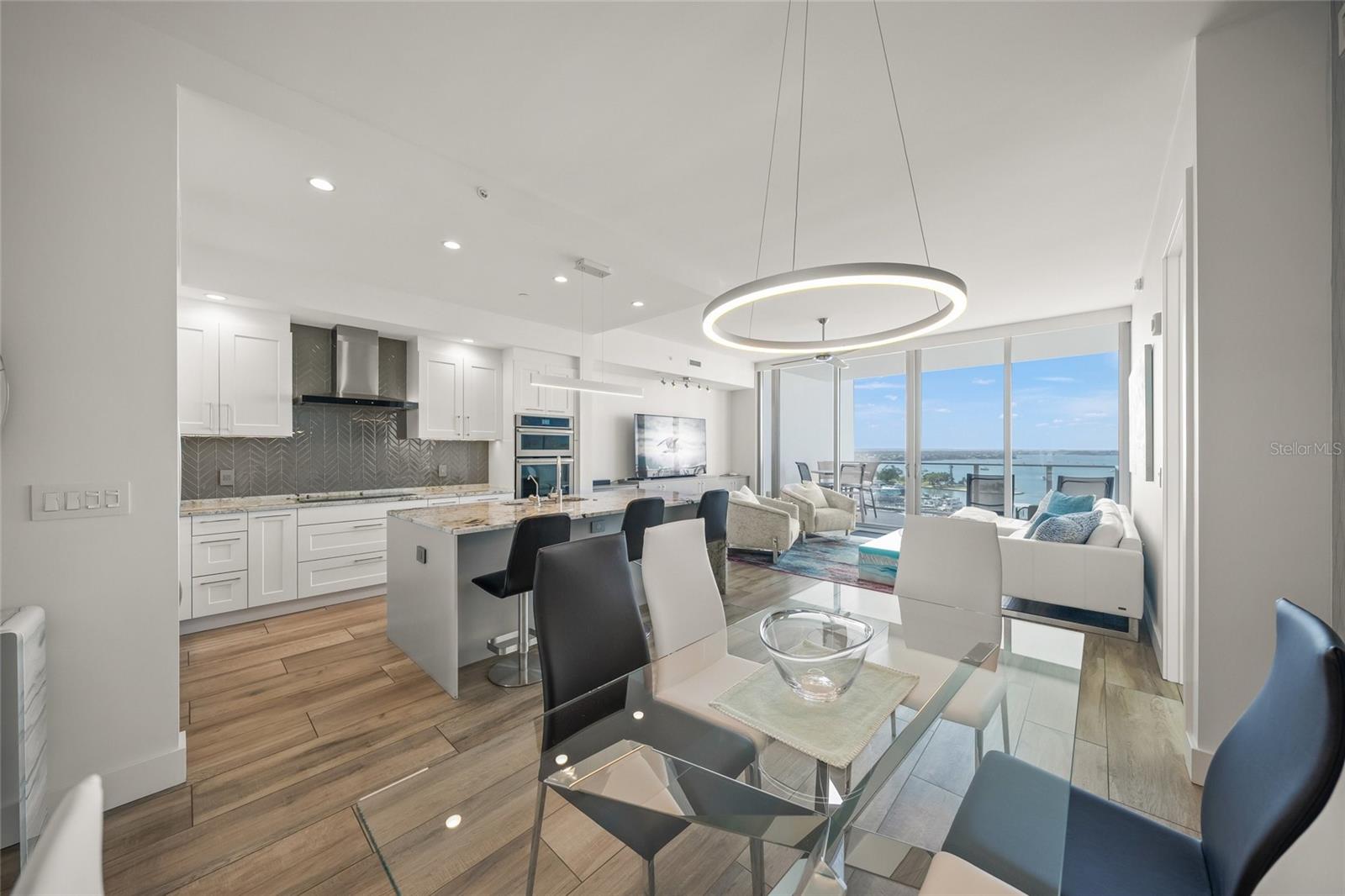 Image 17 of 94 For 1155 Gulfstream Avenue 1006