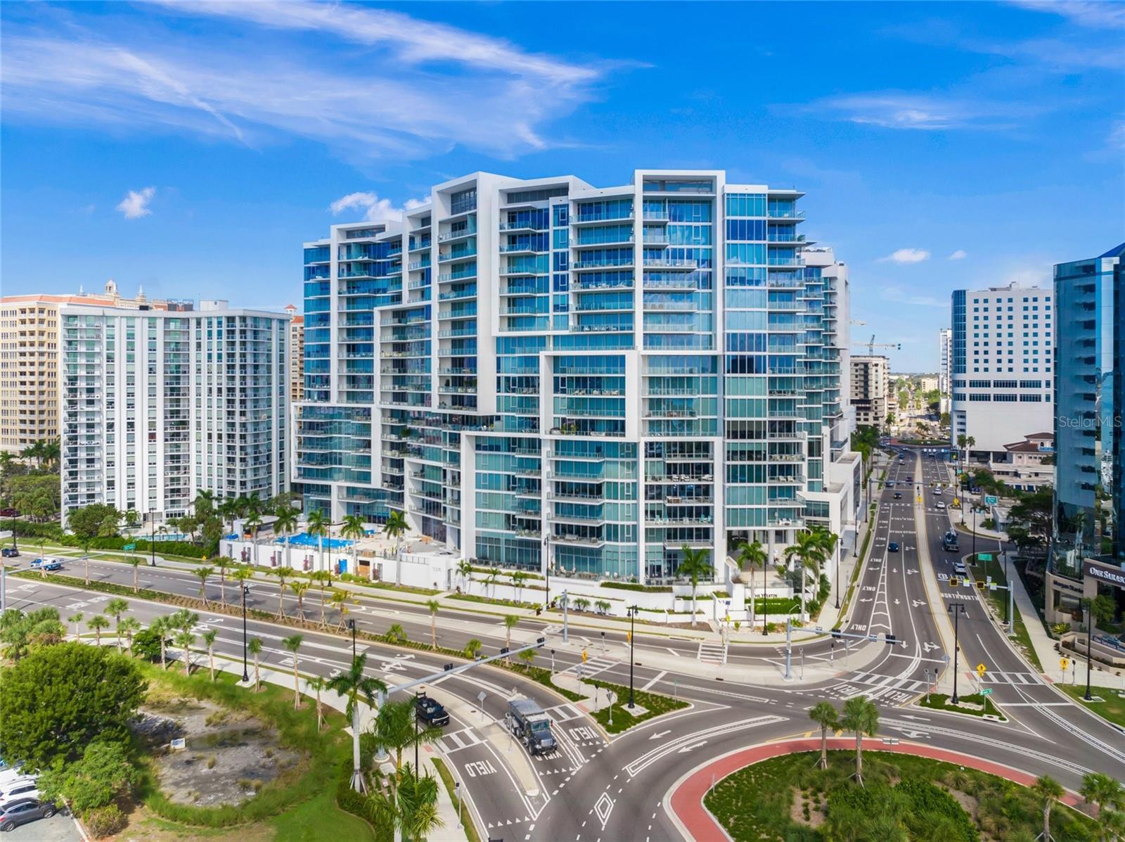 Image 2 of 94 For 1155 Gulfstream Avenue 1006