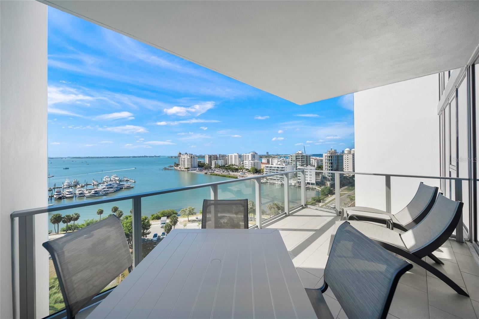 Image 24 of 94 For 1155 Gulfstream Avenue 1006