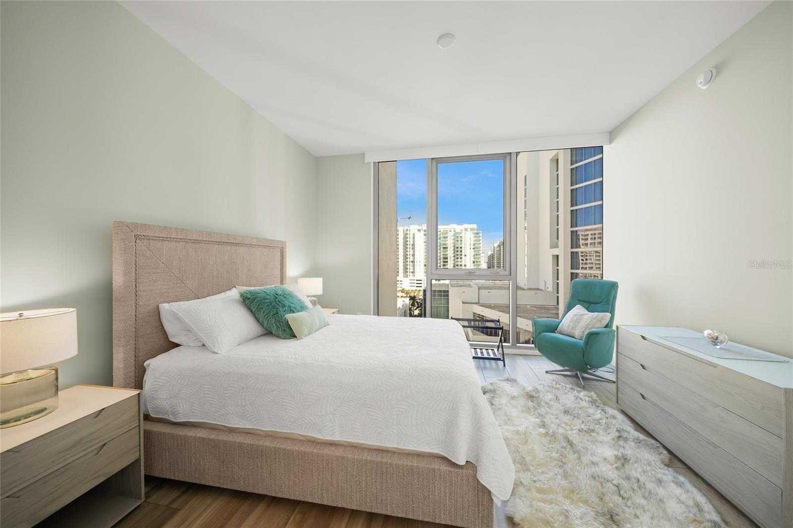 Image 46 of 94 For 1155 Gulfstream Avenue 1006