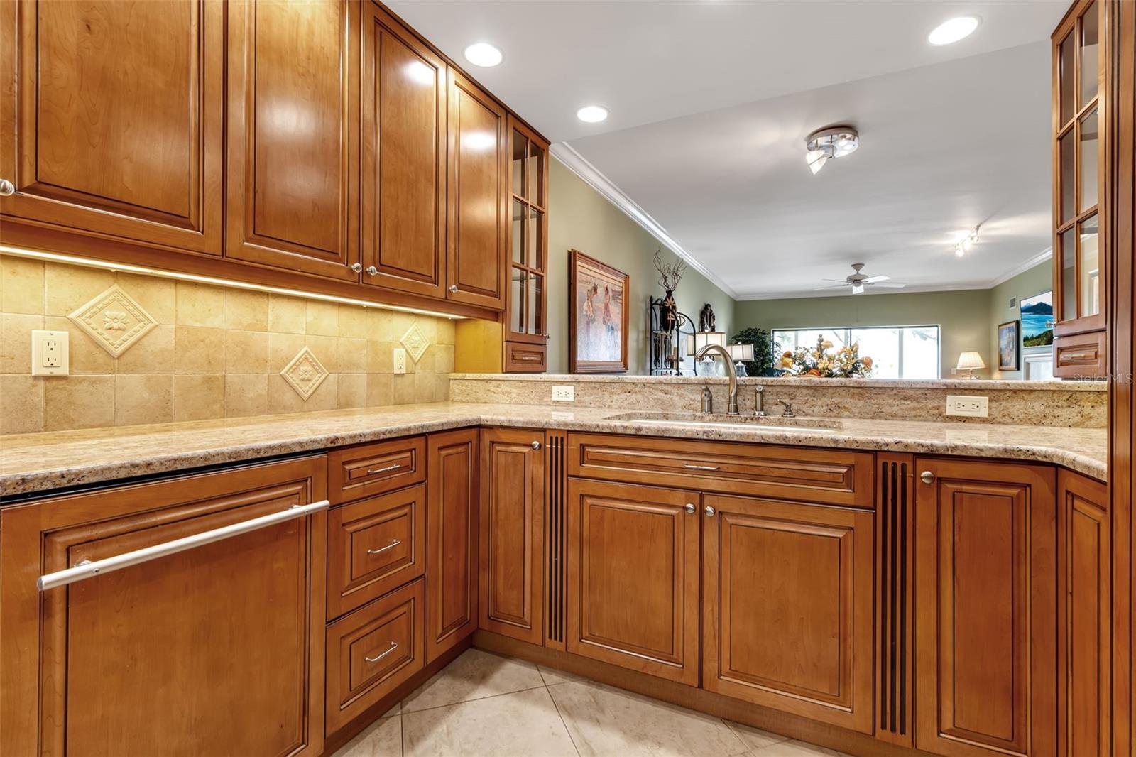 Image 10 of 33 For 3840 Mariners Way 514a