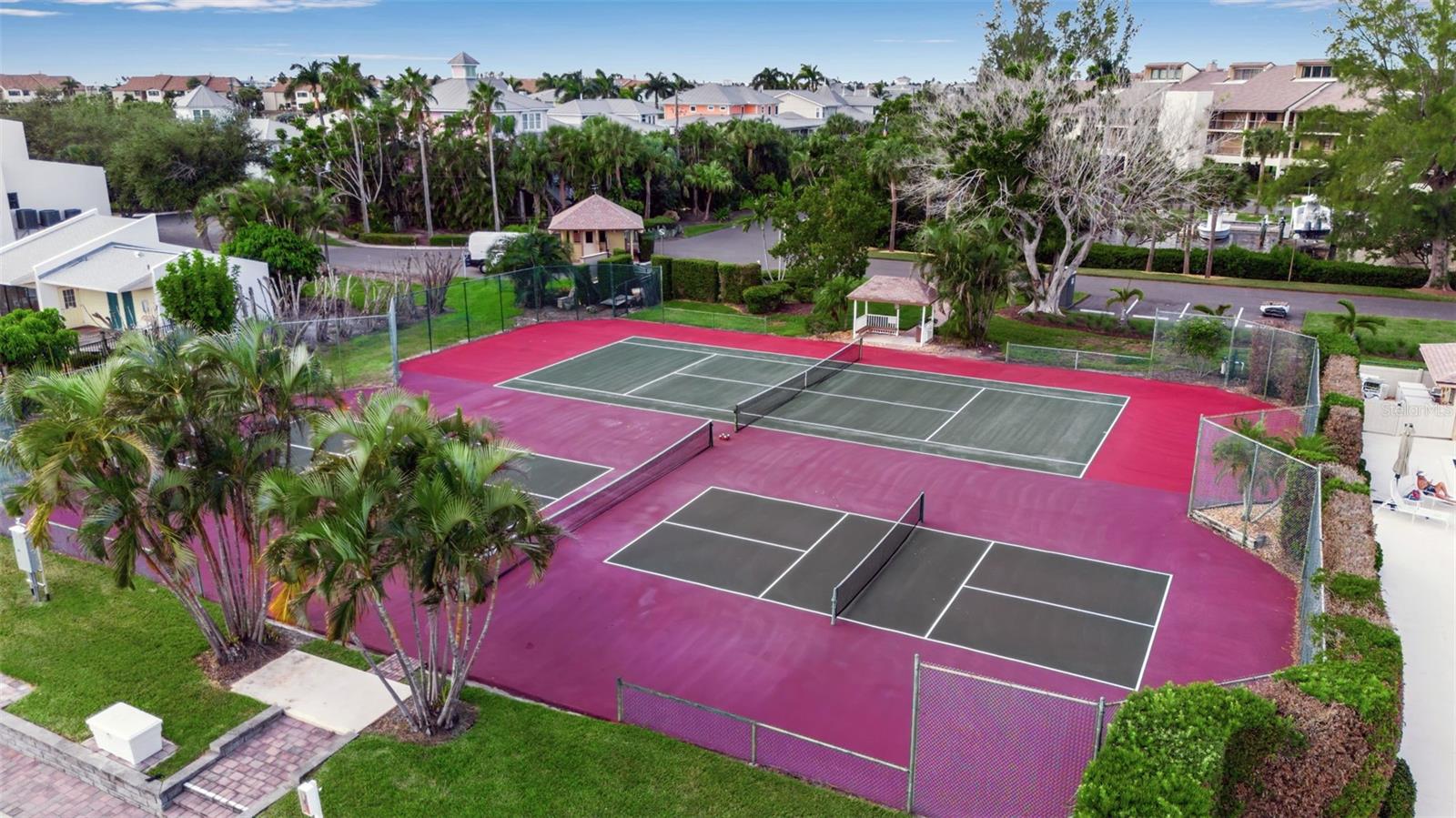 Image 28 of 33 For 3840 Mariners Way 514a