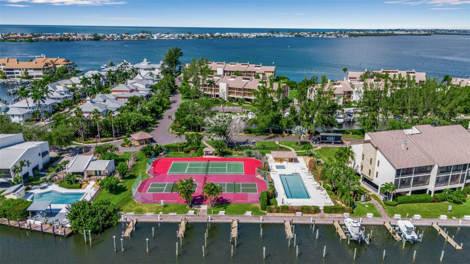 Image 3 of 33 For 3840 Mariners Way 514a