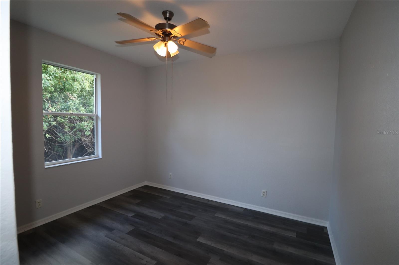 Image 8 of 13 For 2595 Snowflake Lane