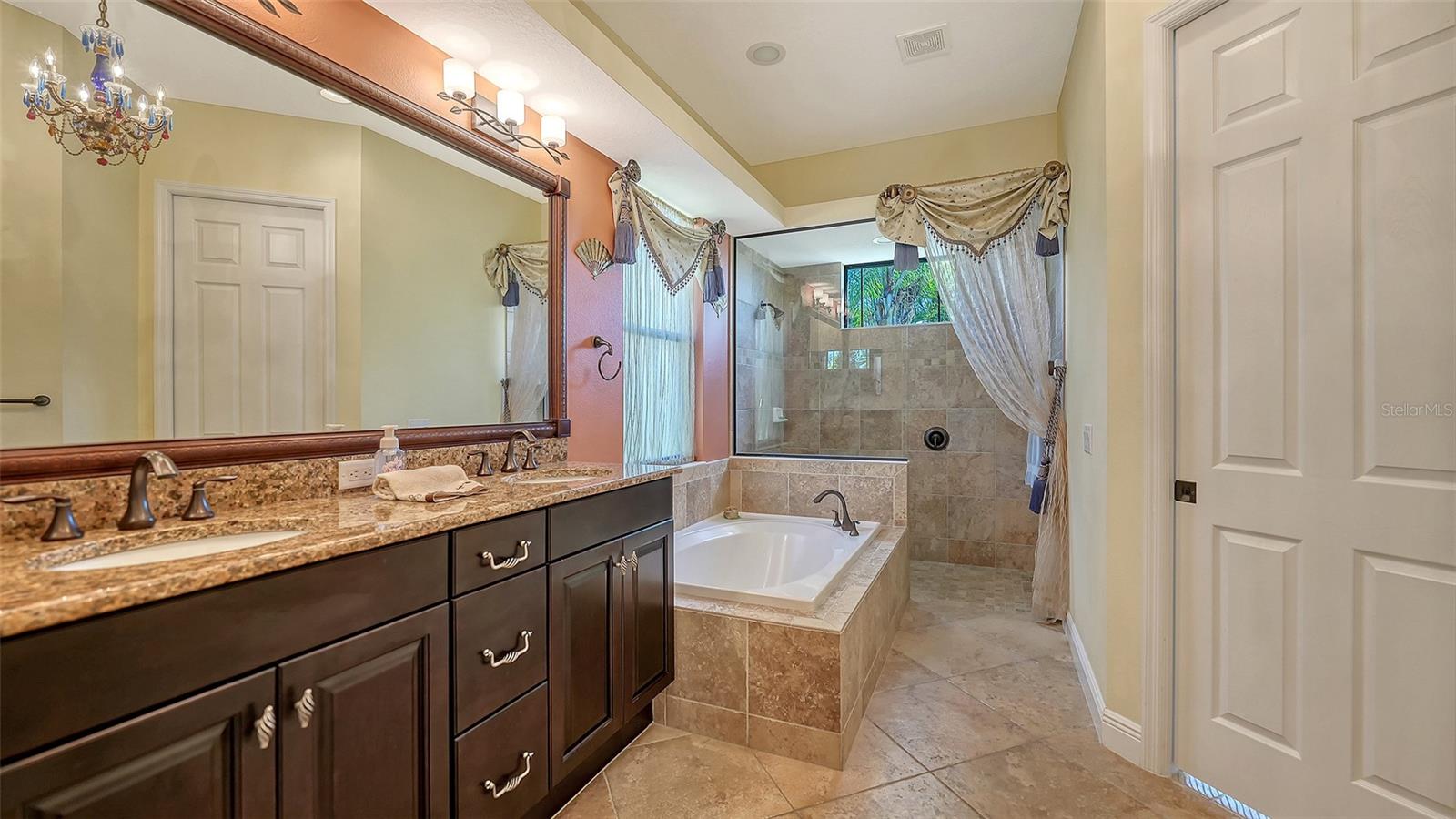 Image 21 of 71 For 8057 Rio Bella Place