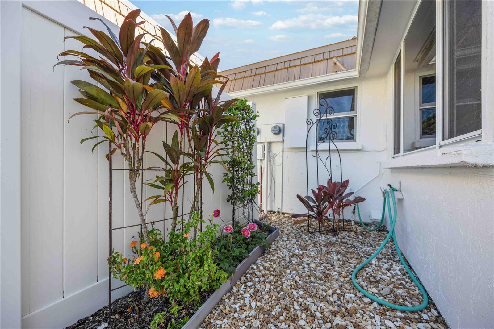 Image 13 of 20 For 5453 Riverbluff Circle V68