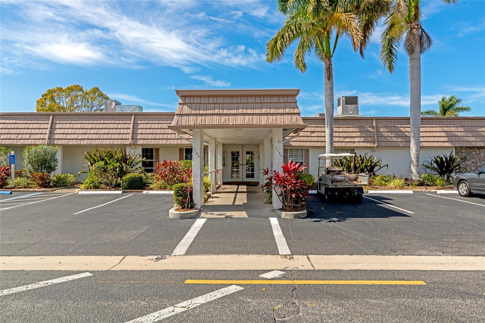 Image 15 of 20 For 5453 Riverbluff Circle V68