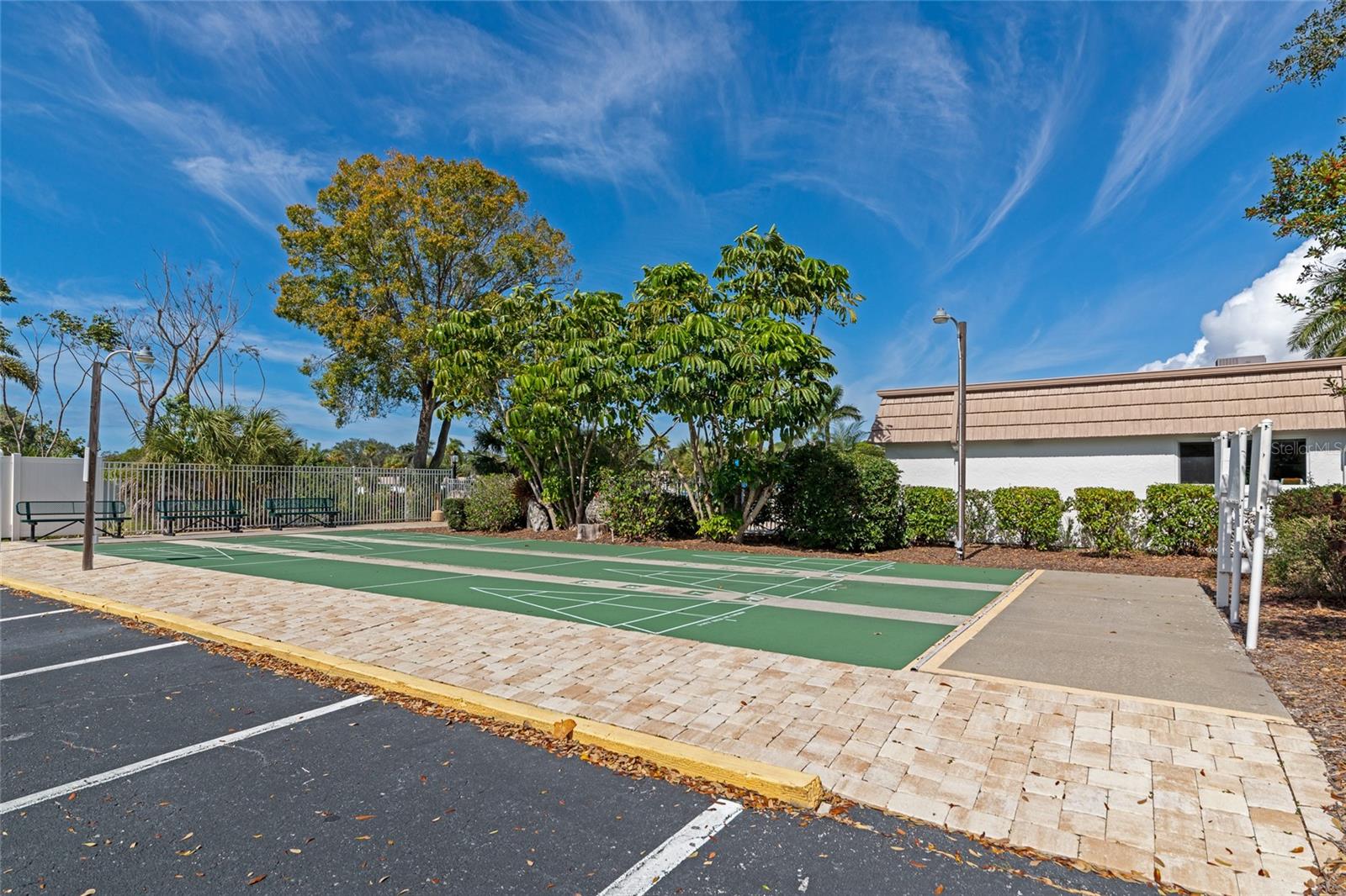 Image 18 of 20 For 5453 Riverbluff Circle V68