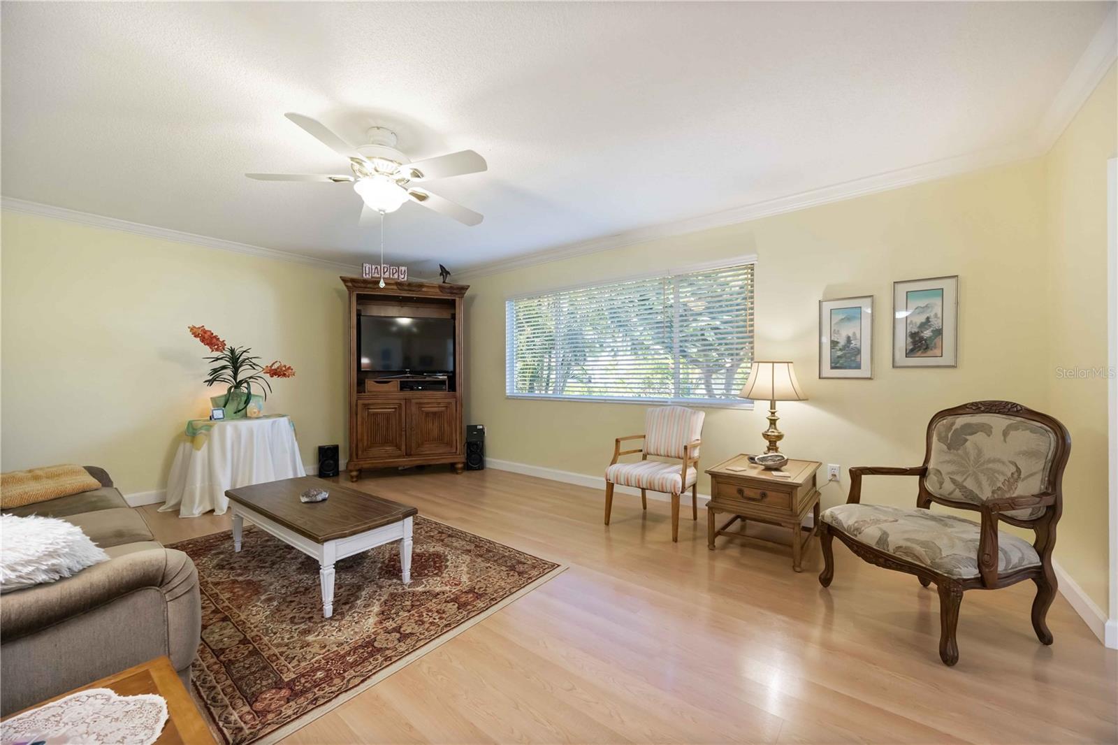 Image 4 of 20 For 5453 Riverbluff Circle V68