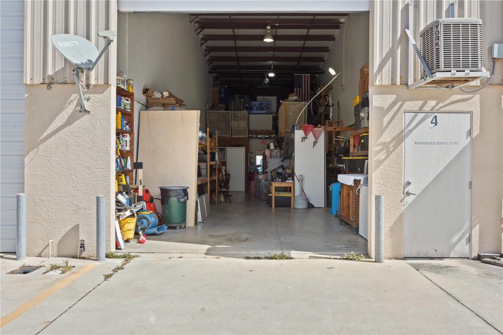 Image 32 of 33 For 121 Triple Diamond Boulevard 4