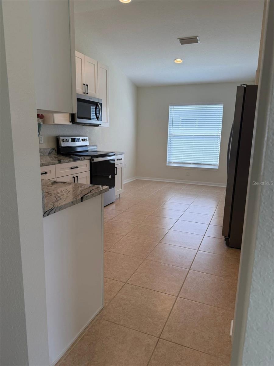 Image 5 of 28 For 1651 Scarlett Avenue