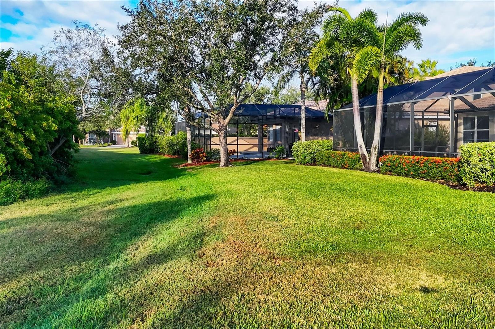 Image 26 of 47 For 9014 Beacon Manor Terrace