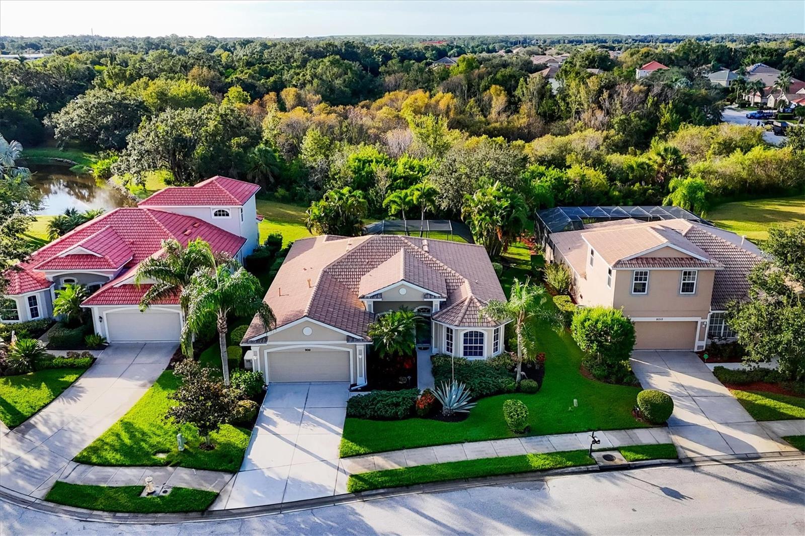 Image 3 of 47 For 9014 Beacon Manor Terrace