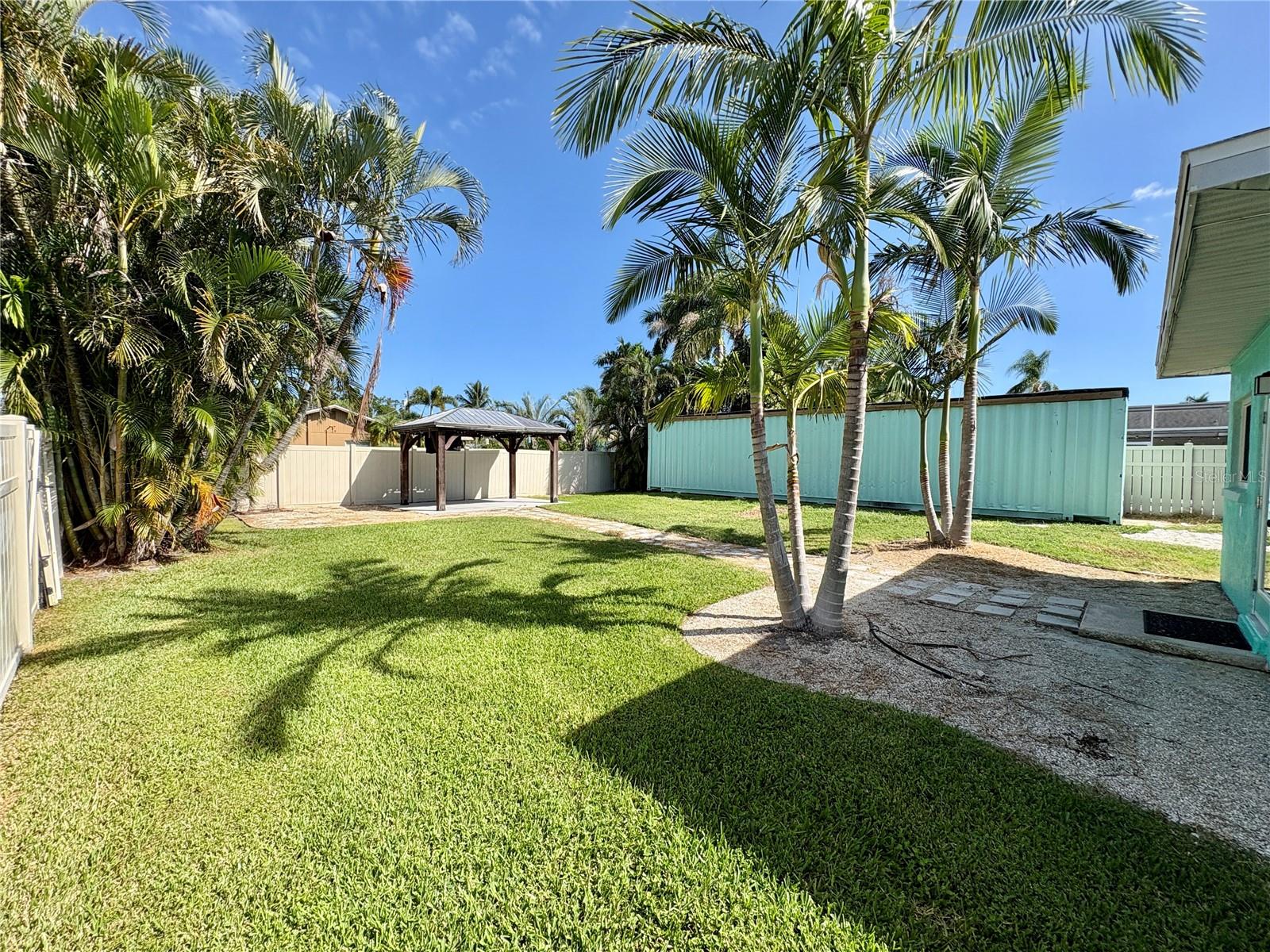 Image 21 of 27 For 4342 Pompano Lane