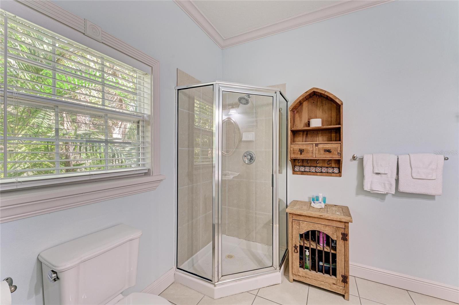 Image 27 of 56 For 4003 5th Avenue