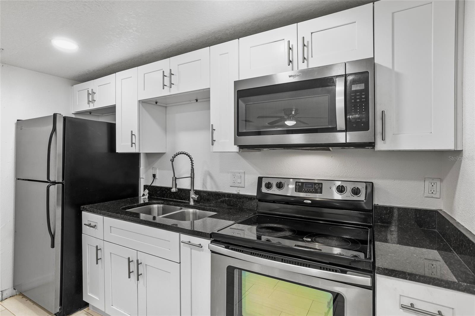 Image 10 of 39 For 1201 1st Street