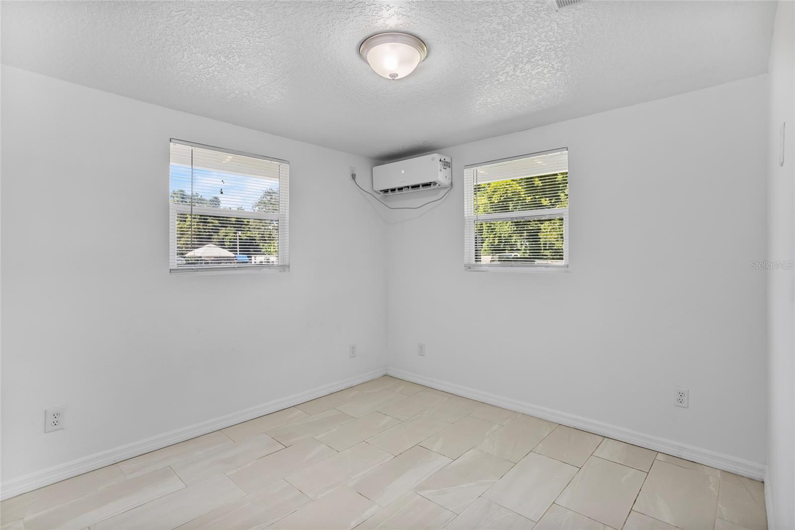 Image 13 of 39 For 1201 1st Street