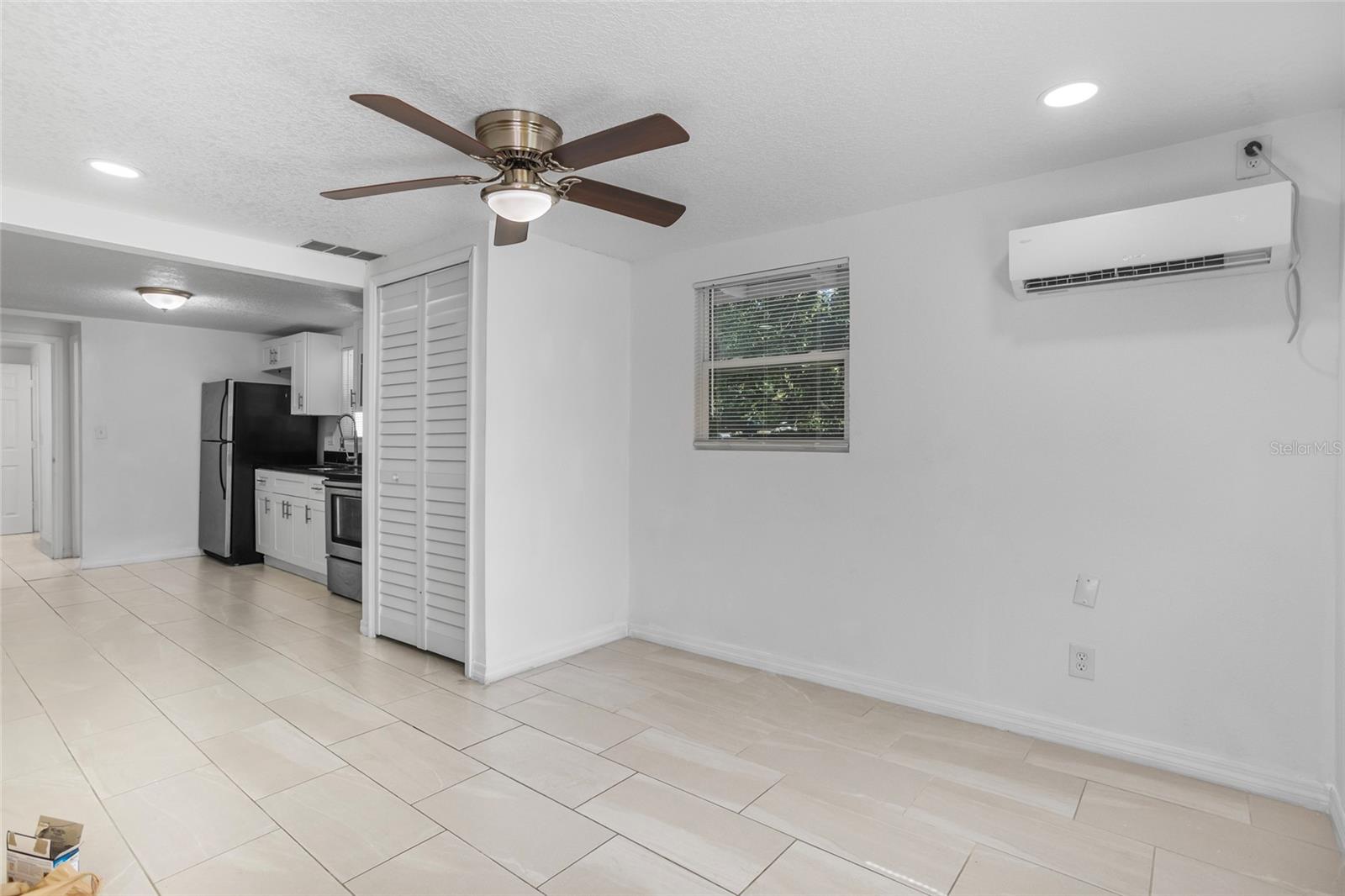 Image 18 of 39 For 1201 1st Street