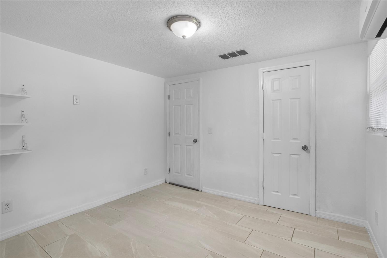 Image 22 of 39 For 1201 1st Street