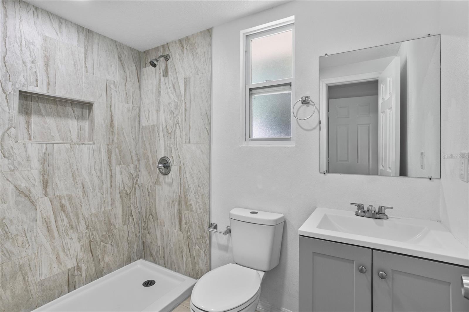 Image 24 of 39 For 1201 1st Street