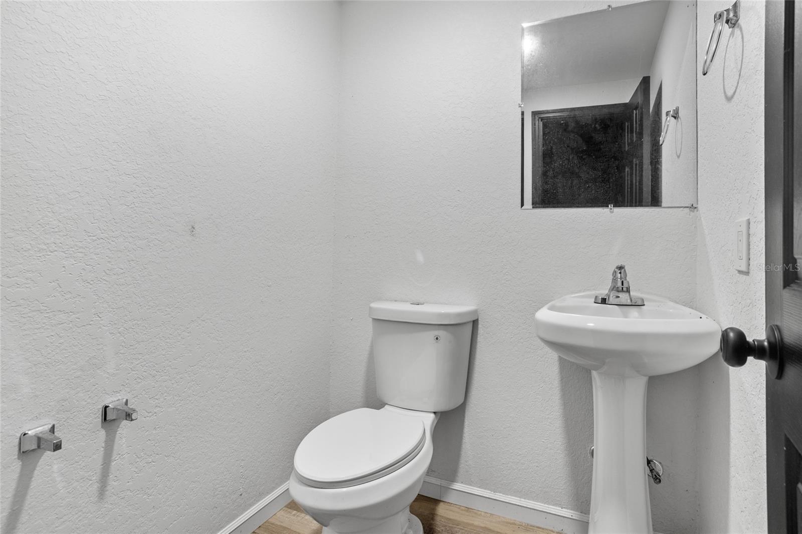 Image 32 of 39 For 1201 1st Street