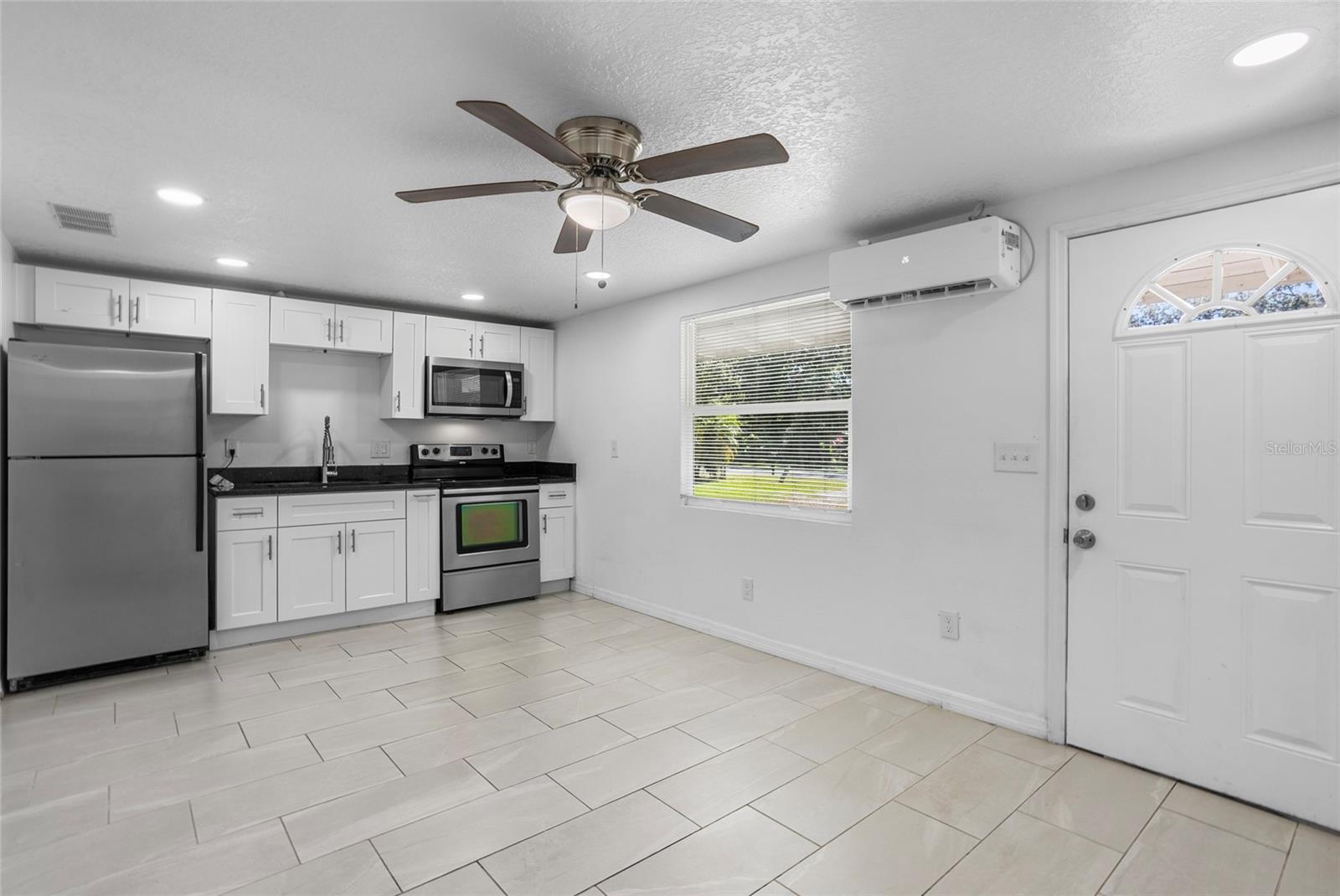 Image 8 of 39 For 1201 1st Street