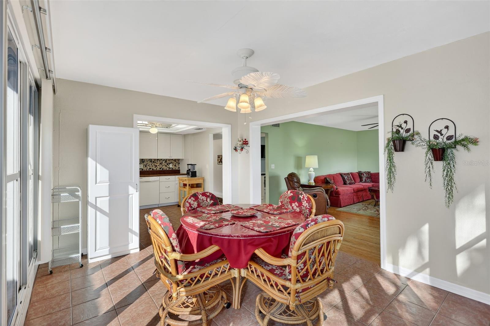 Image 10 of 42 For 14 Strathmore Boulevard 14