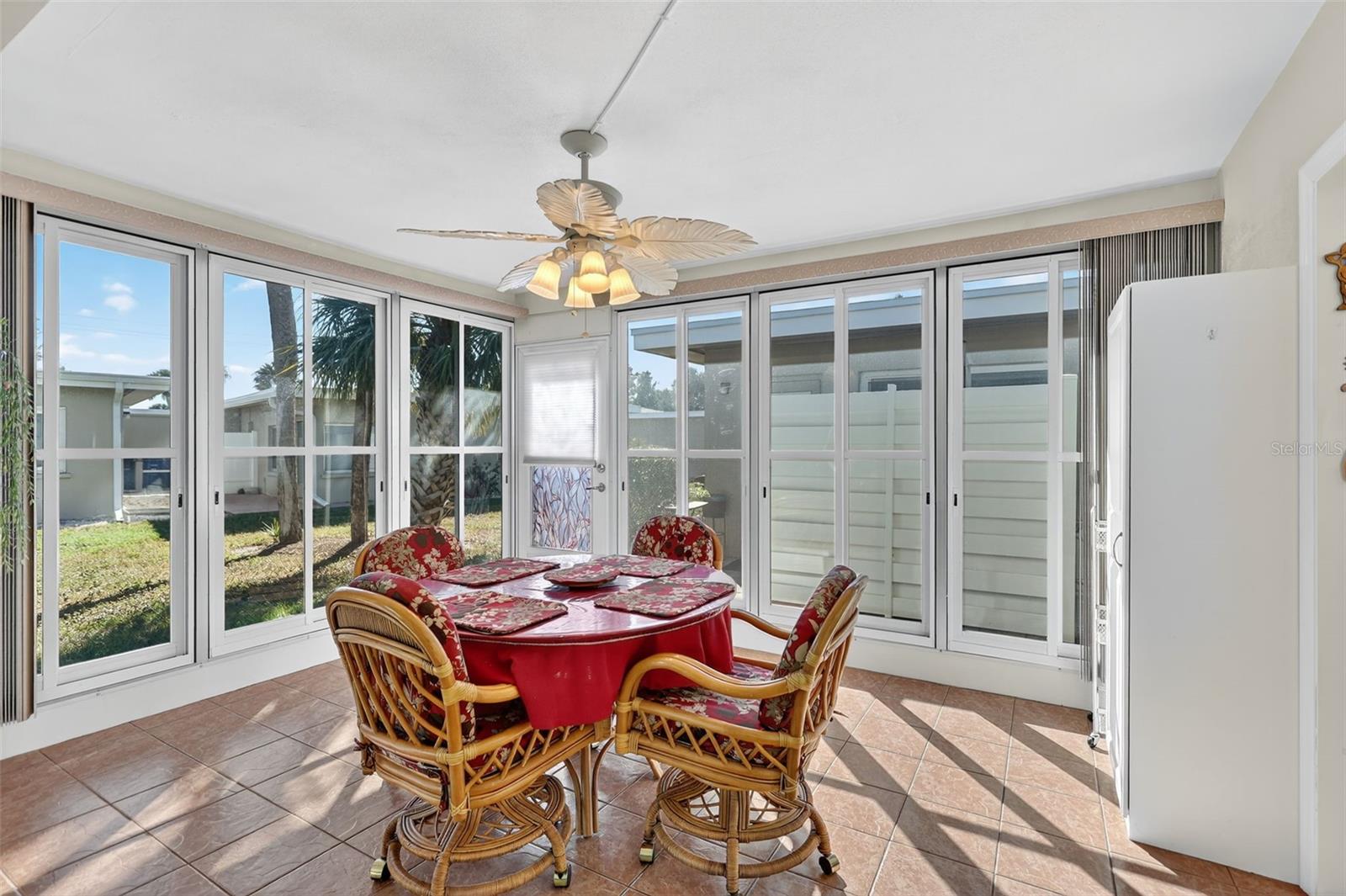 Image 11 of 42 For 14 Strathmore Boulevard 14