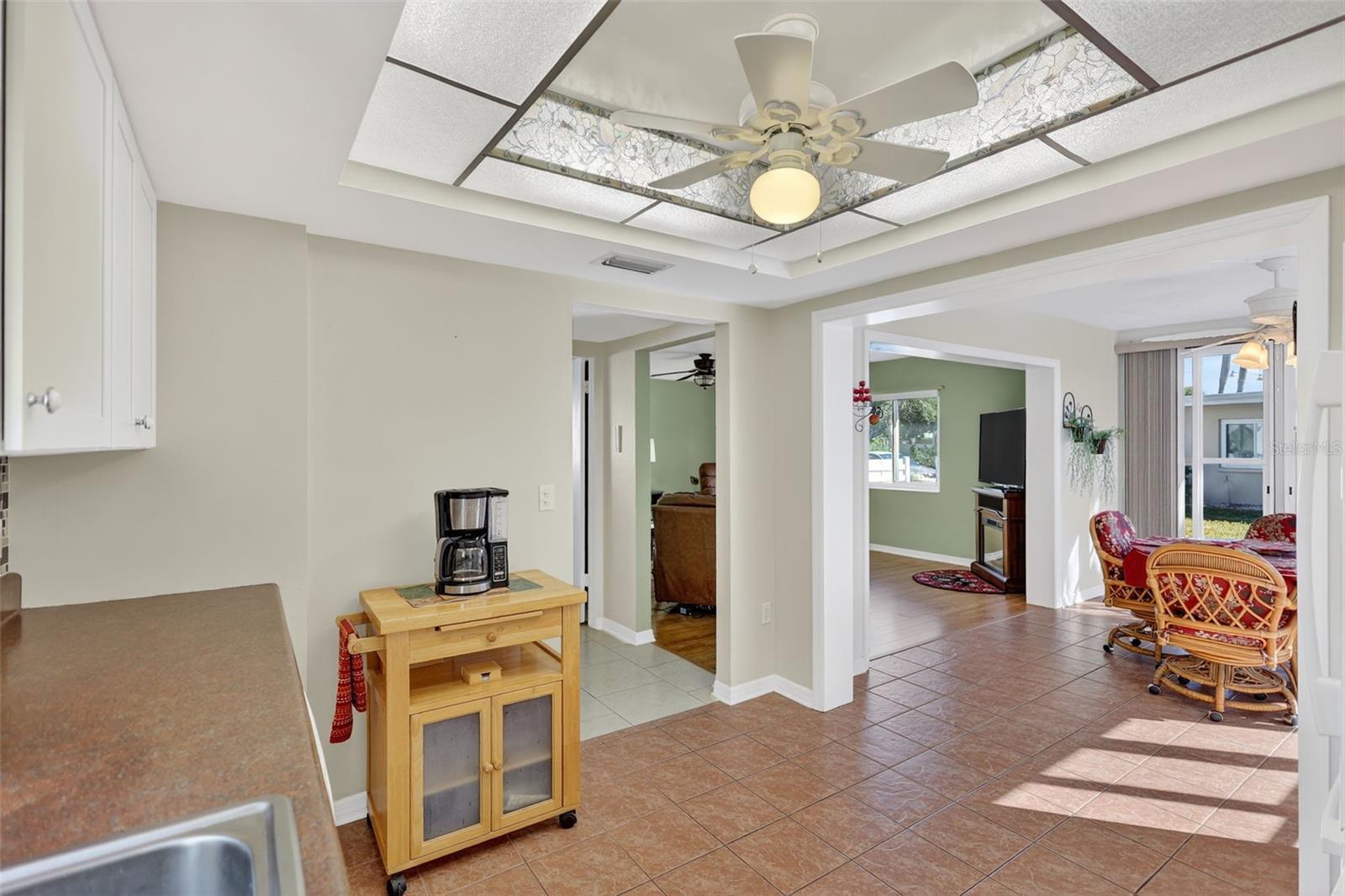 Image 16 of 42 For 14 Strathmore Boulevard 14