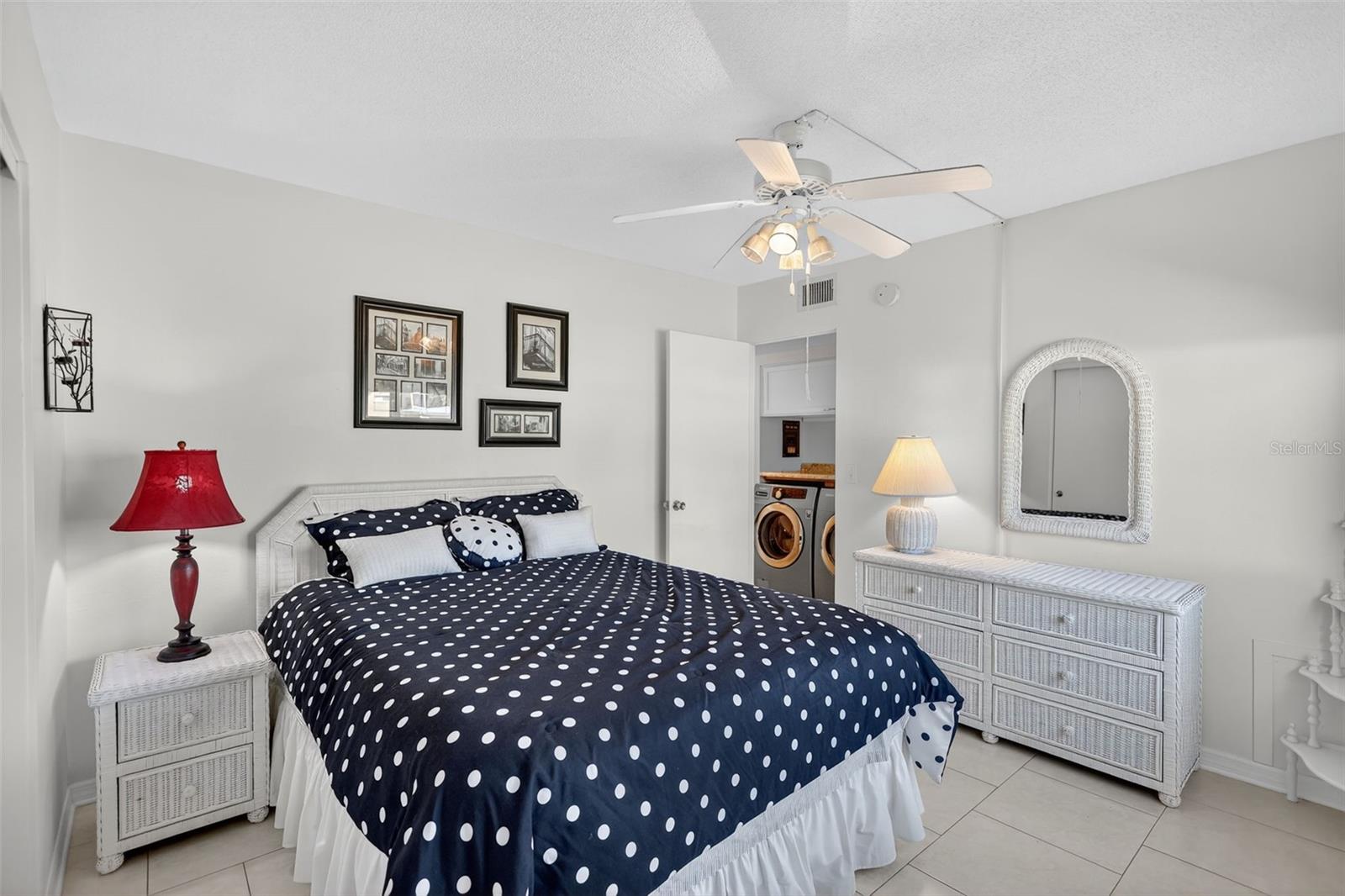 Image 24 of 42 For 14 Strathmore Boulevard 14