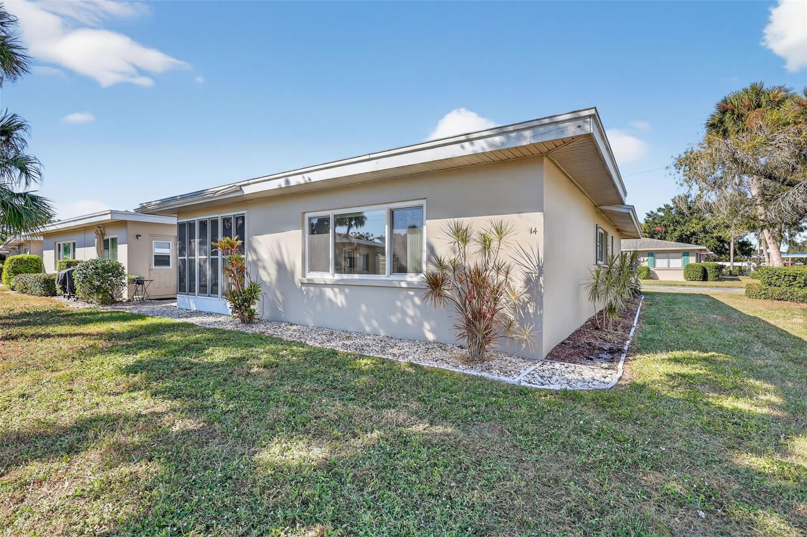 Image 31 of 42 For 14 Strathmore Boulevard 14