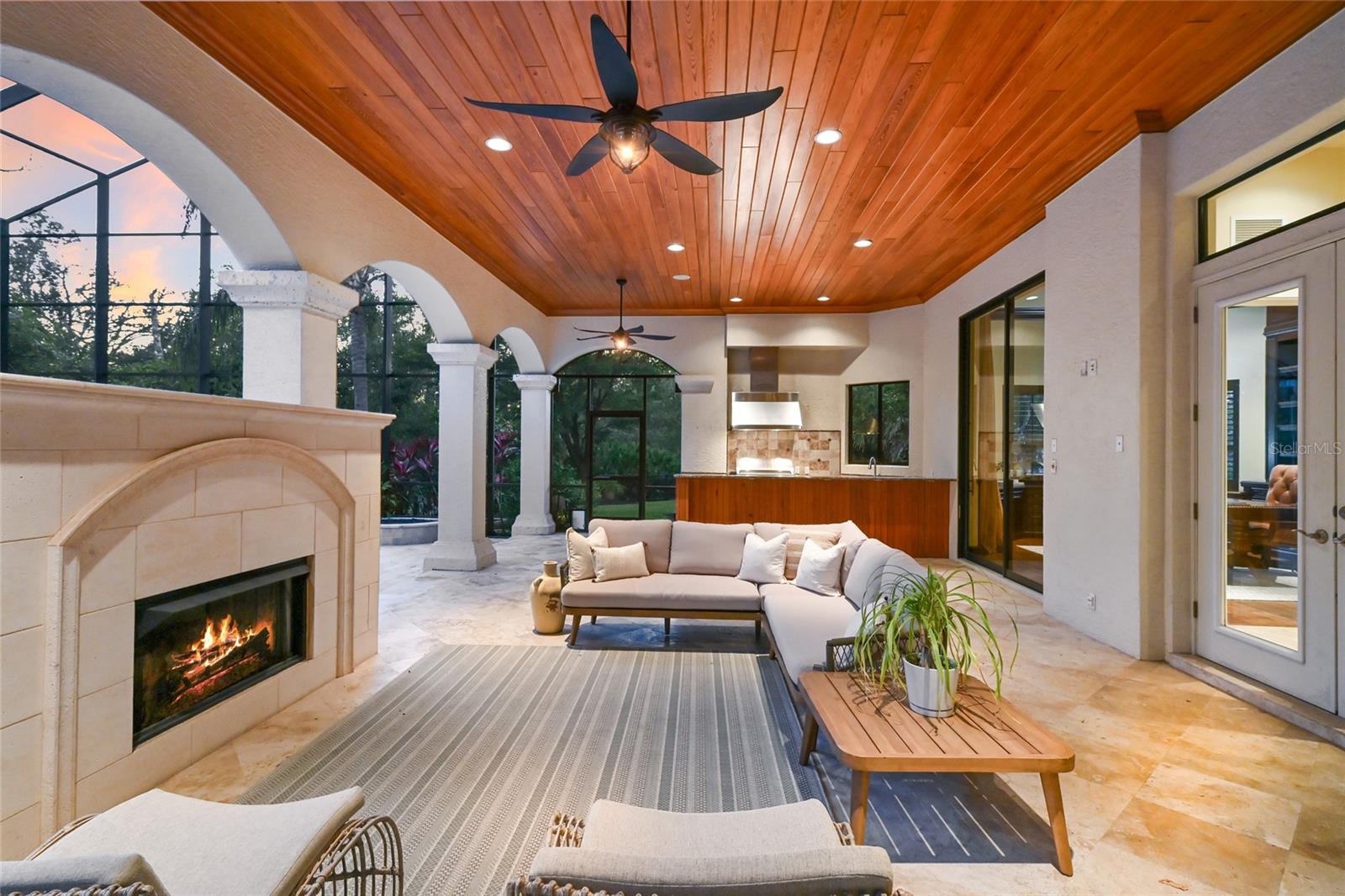 Image 28 of 75 For 7216 Pasadena Glen