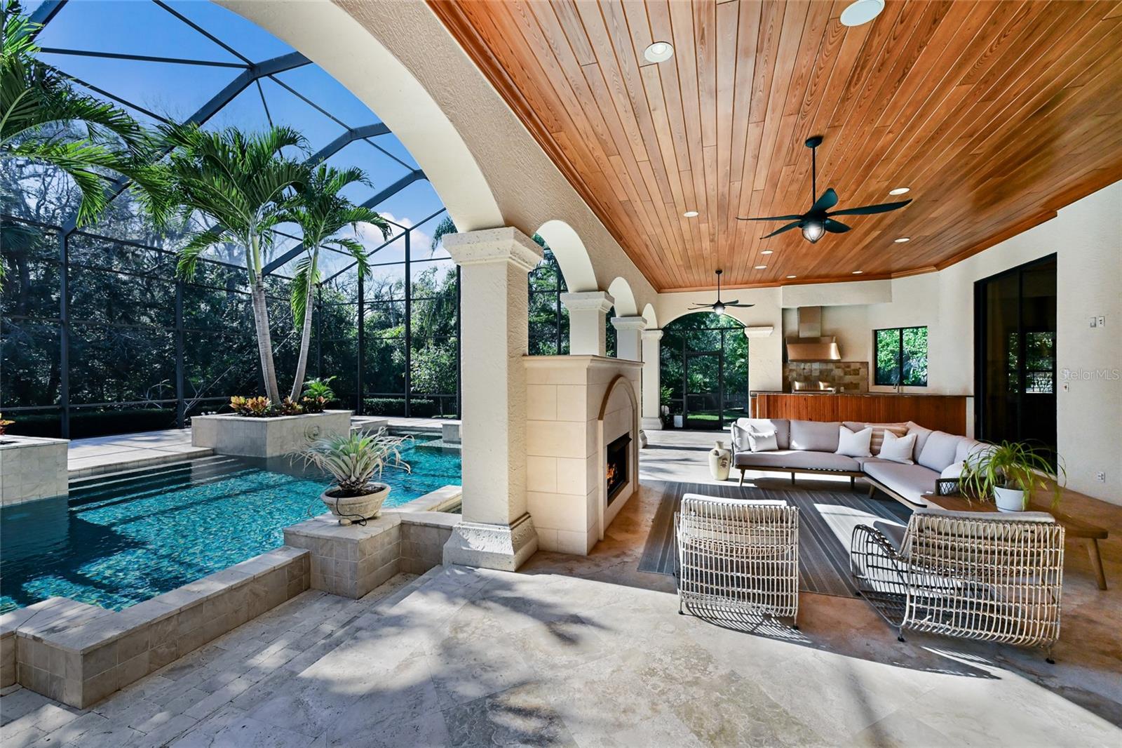 Image 32 of 75 For 7216 Pasadena Glen