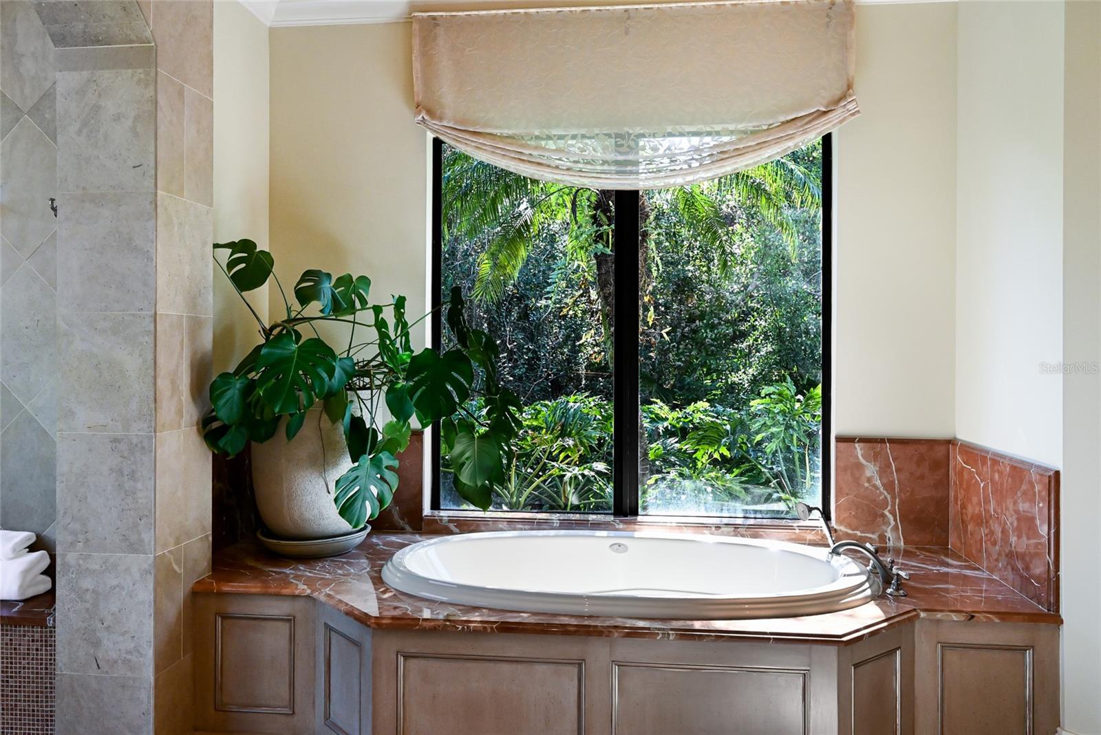 Image 50 of 75 For 7216 Pasadena Glen