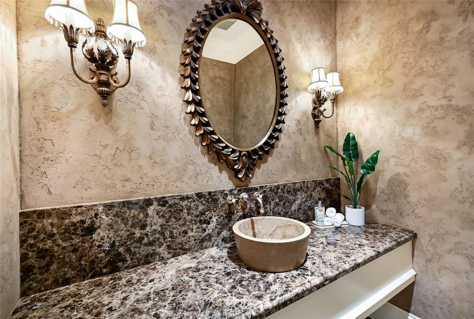 Image 71 of 75 For 7216 Pasadena Glen