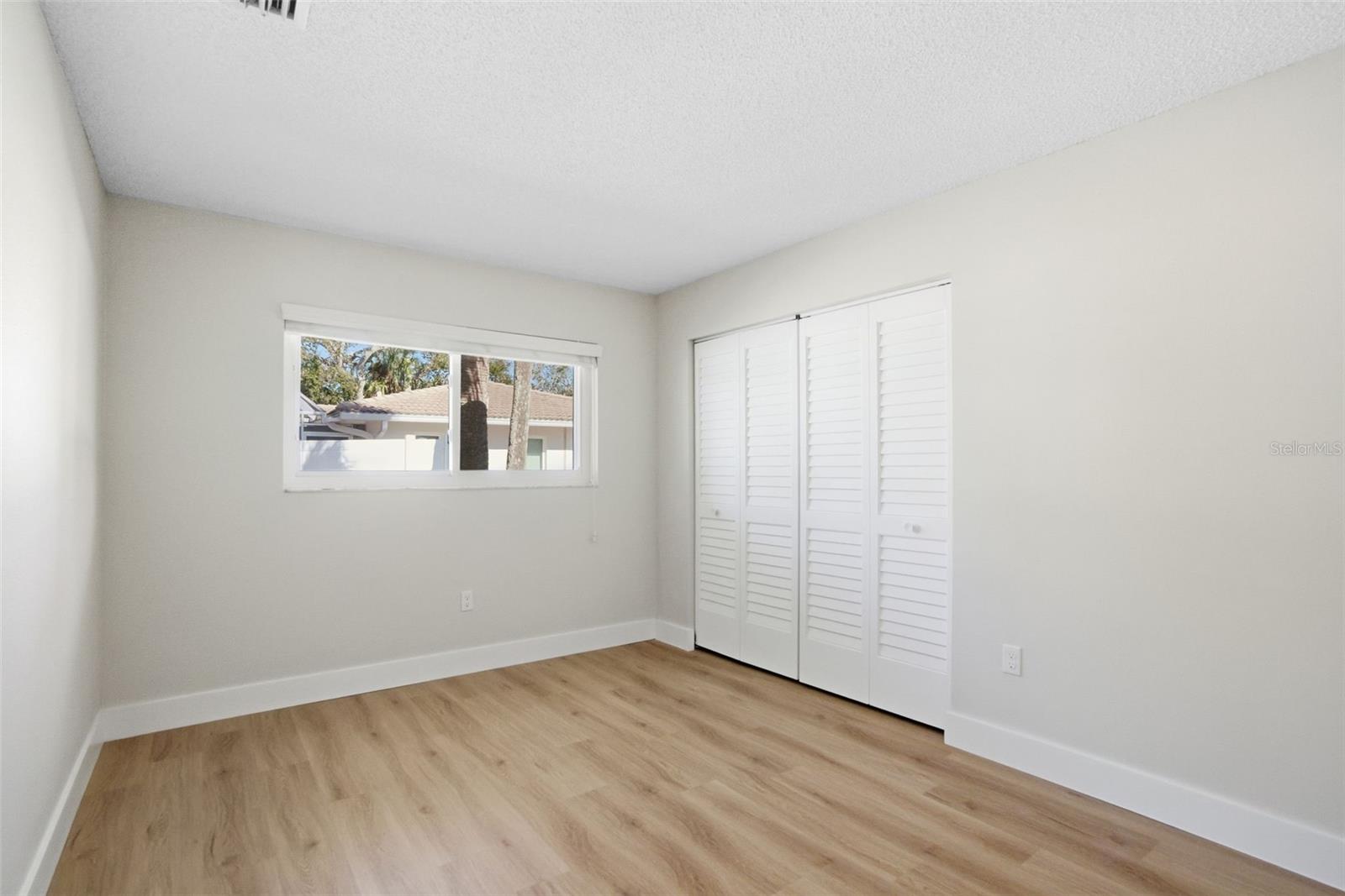 Image 27 of 69 For 630 Venice Lane