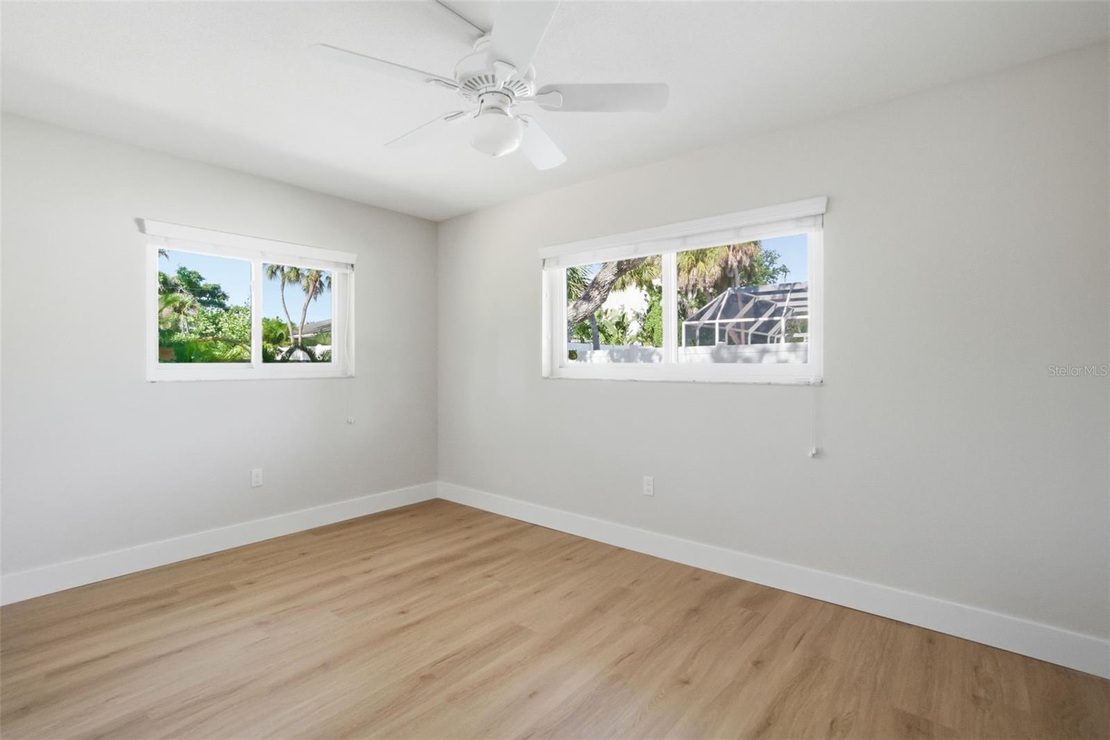 Image 31 of 69 For 630 Venice Lane