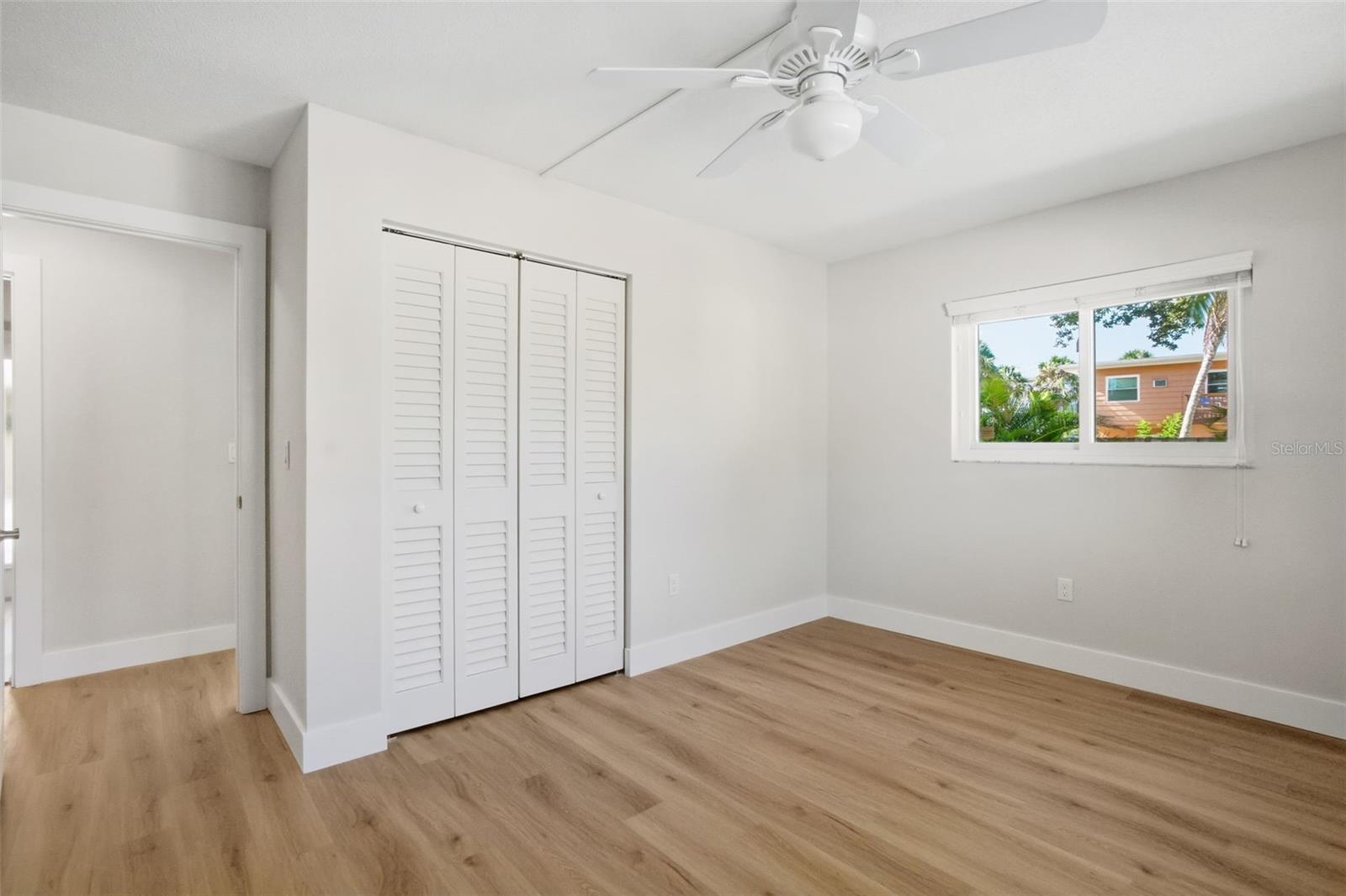 Image 32 of 69 For 630 Venice Lane