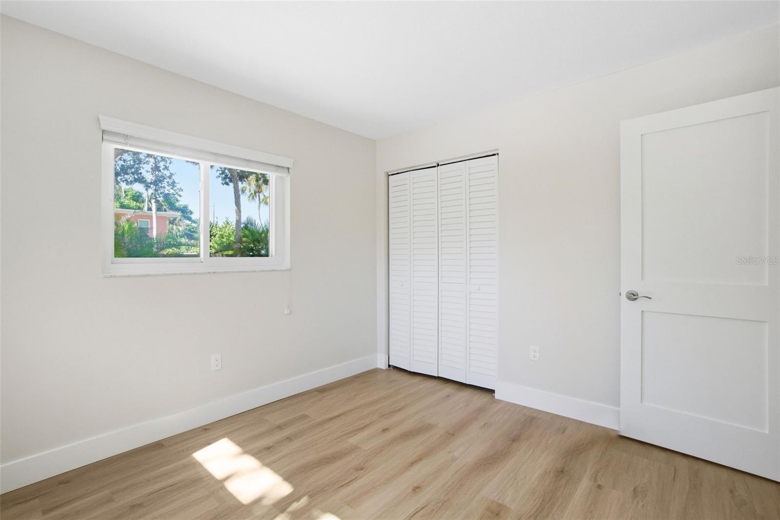 Image 34 of 69 For 630 Venice Lane