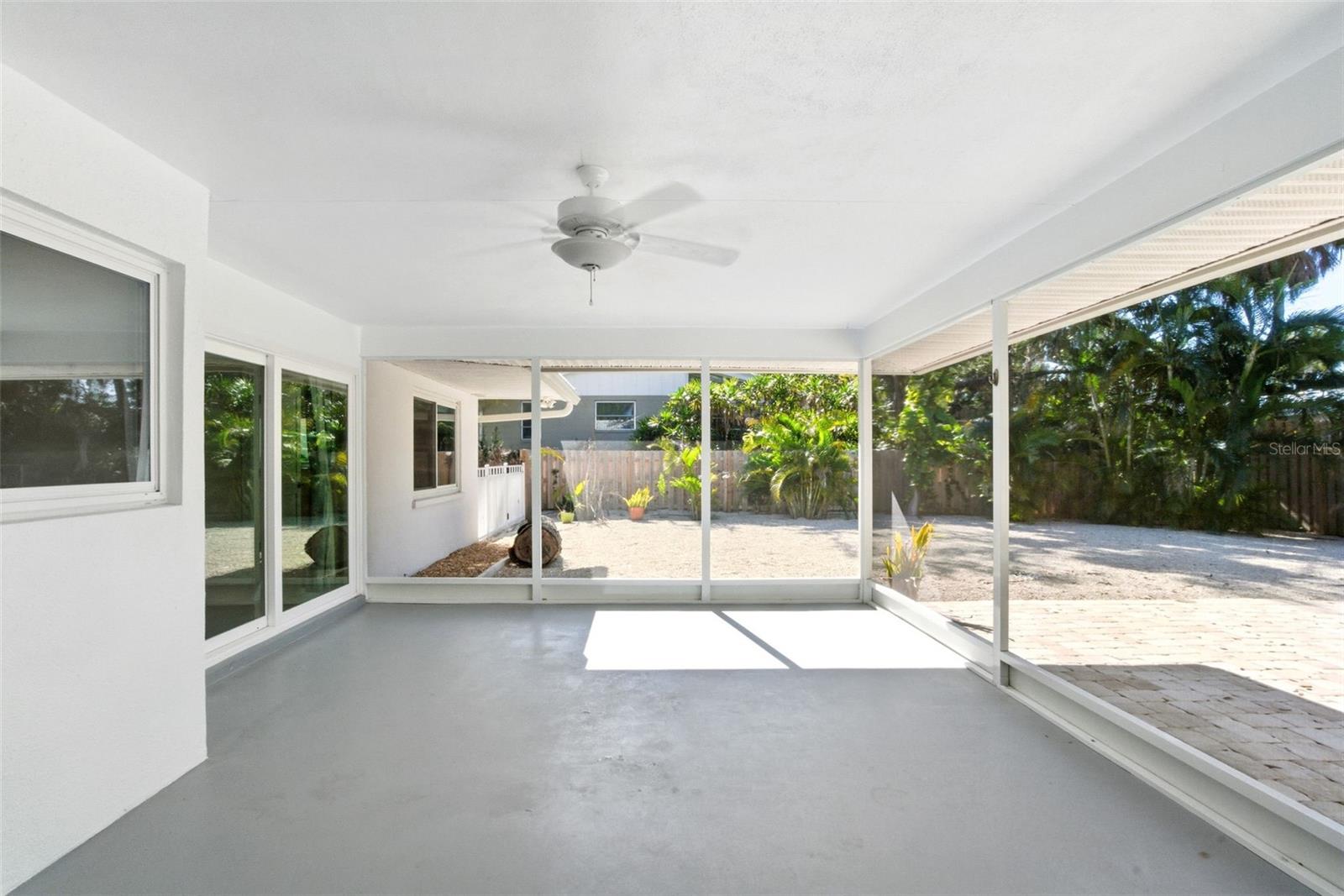 Image 40 of 69 For 630 Venice Lane