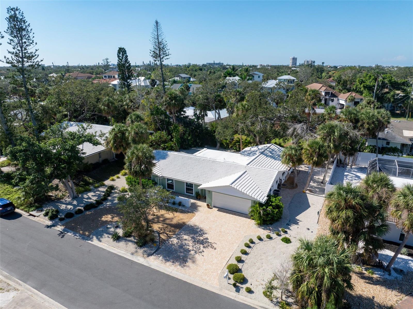 Image 55 of 69 For 630 Venice Lane