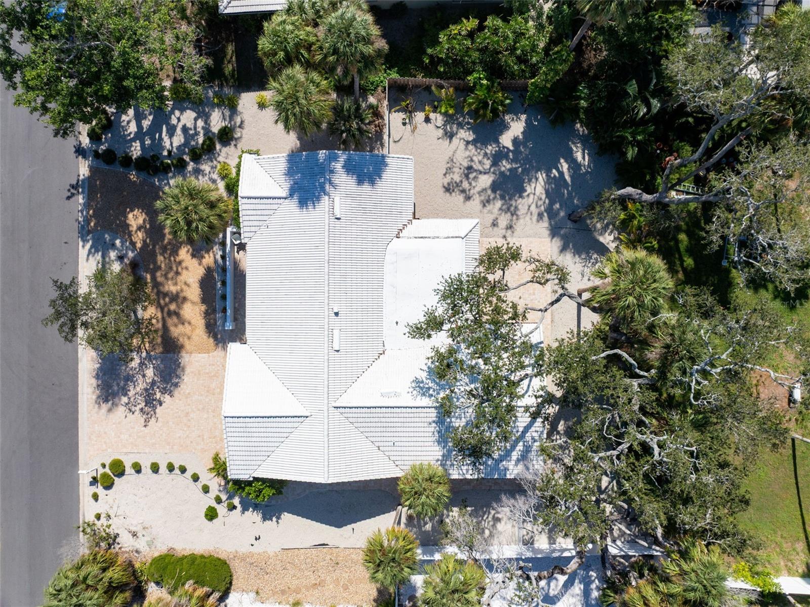 Image 58 of 69 For 630 Venice Lane