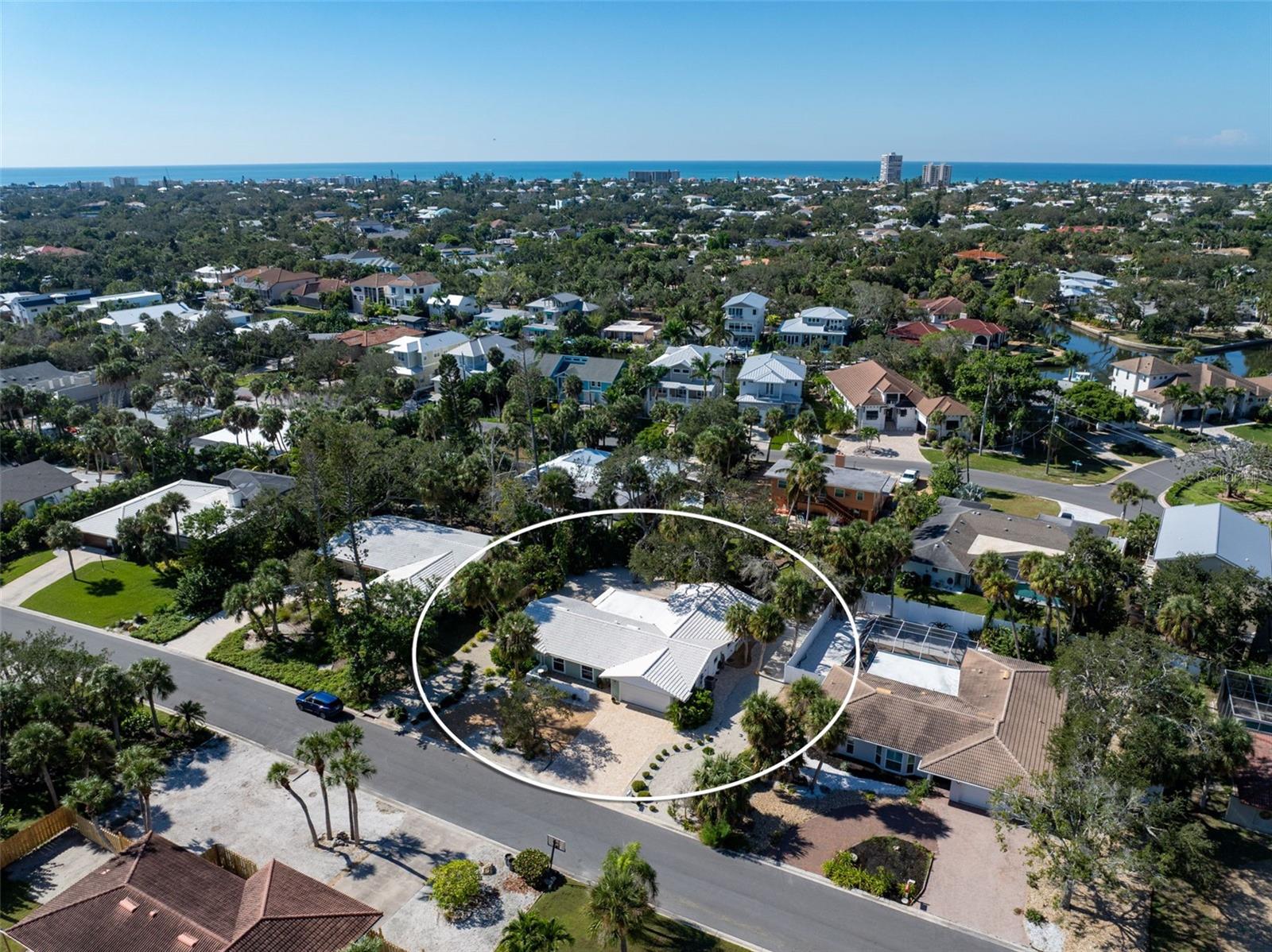 Image 64 of 69 For 630 Venice Lane