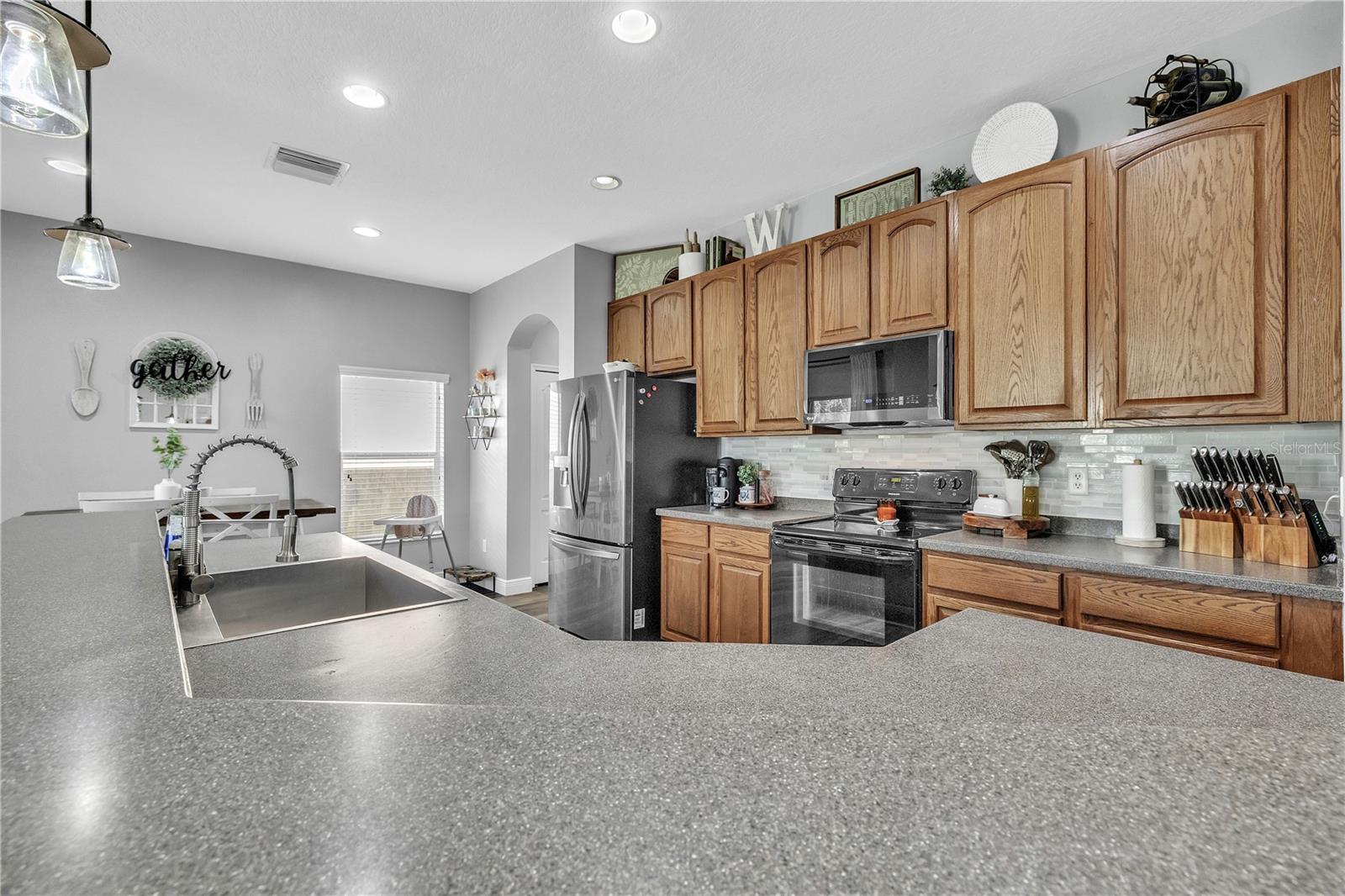 Image 13 of 67 For 714 Griffen Heights Court