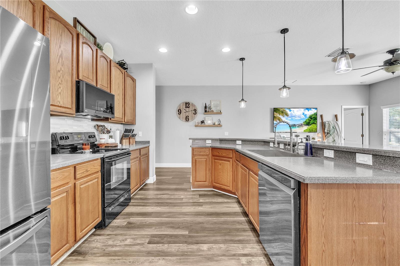 Image 15 of 67 For 714 Griffen Heights Court