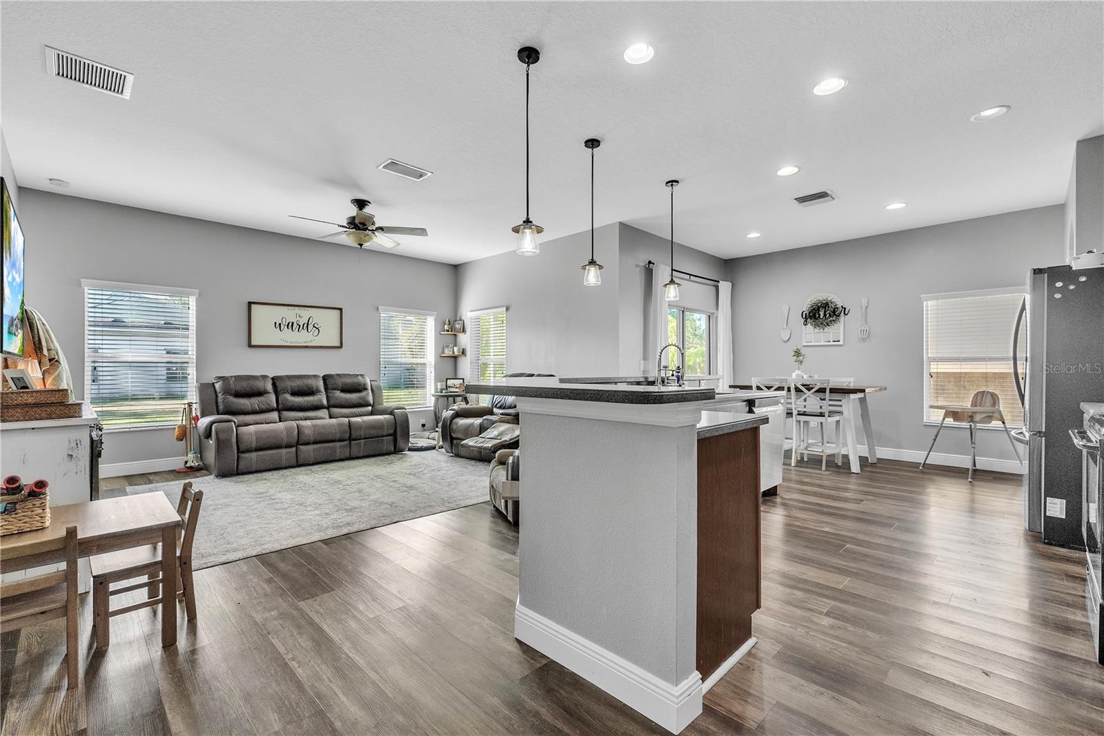 Image 19 of 67 For 714 Griffen Heights Court