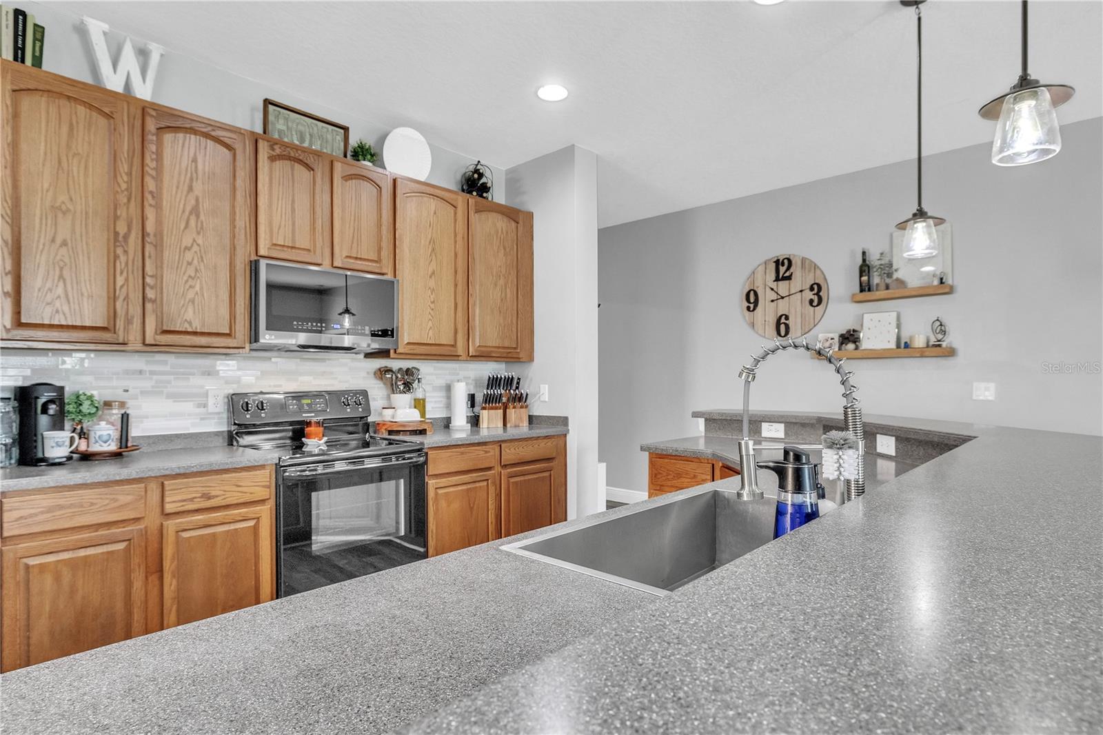 Image 23 of 67 For 714 Griffen Heights Court