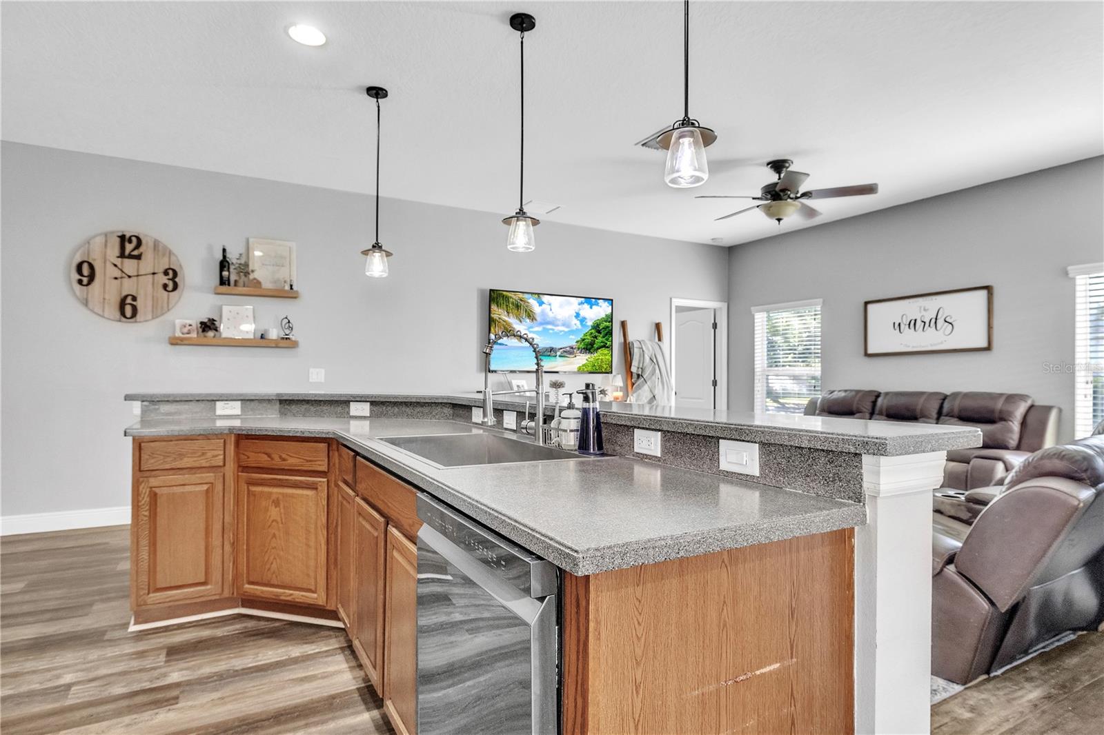 Image 27 of 67 For 714 Griffen Heights Court