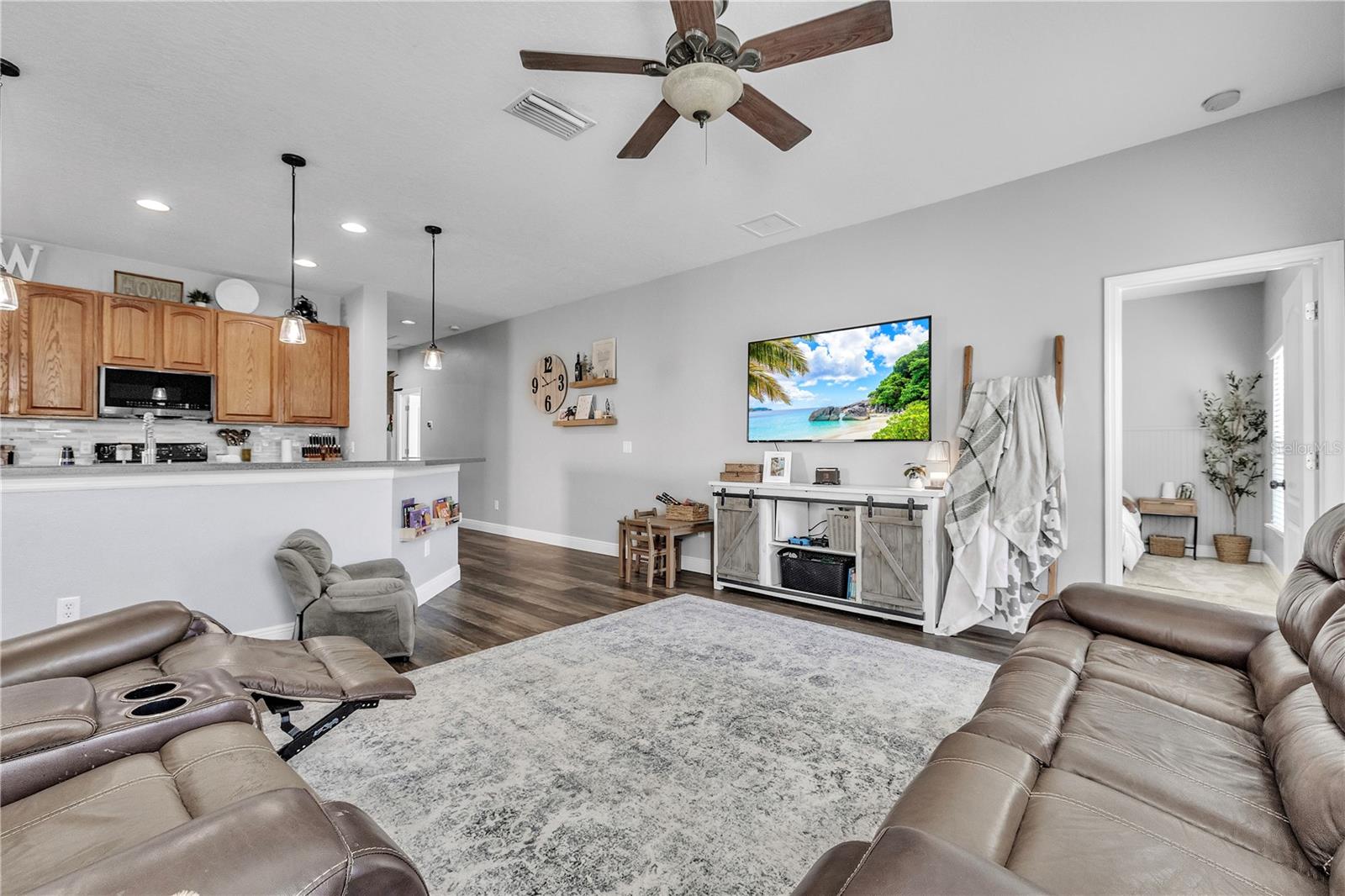 Image 28 of 67 For 714 Griffen Heights Court